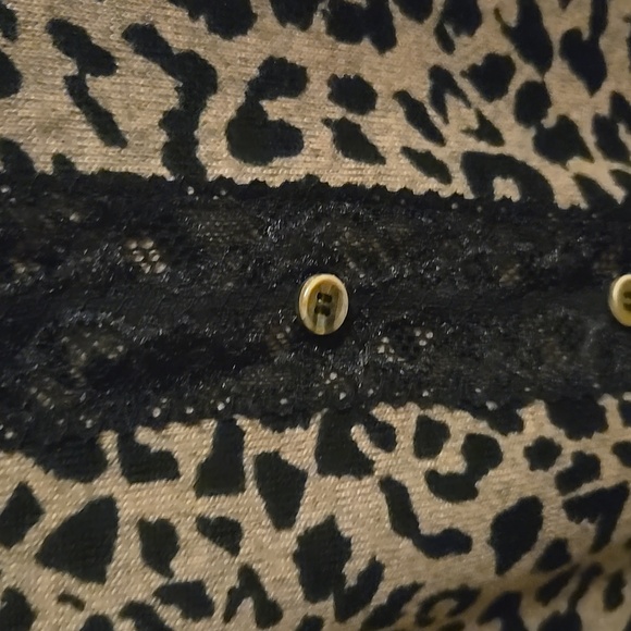 Leopard Print Top - Picture 4 of 7